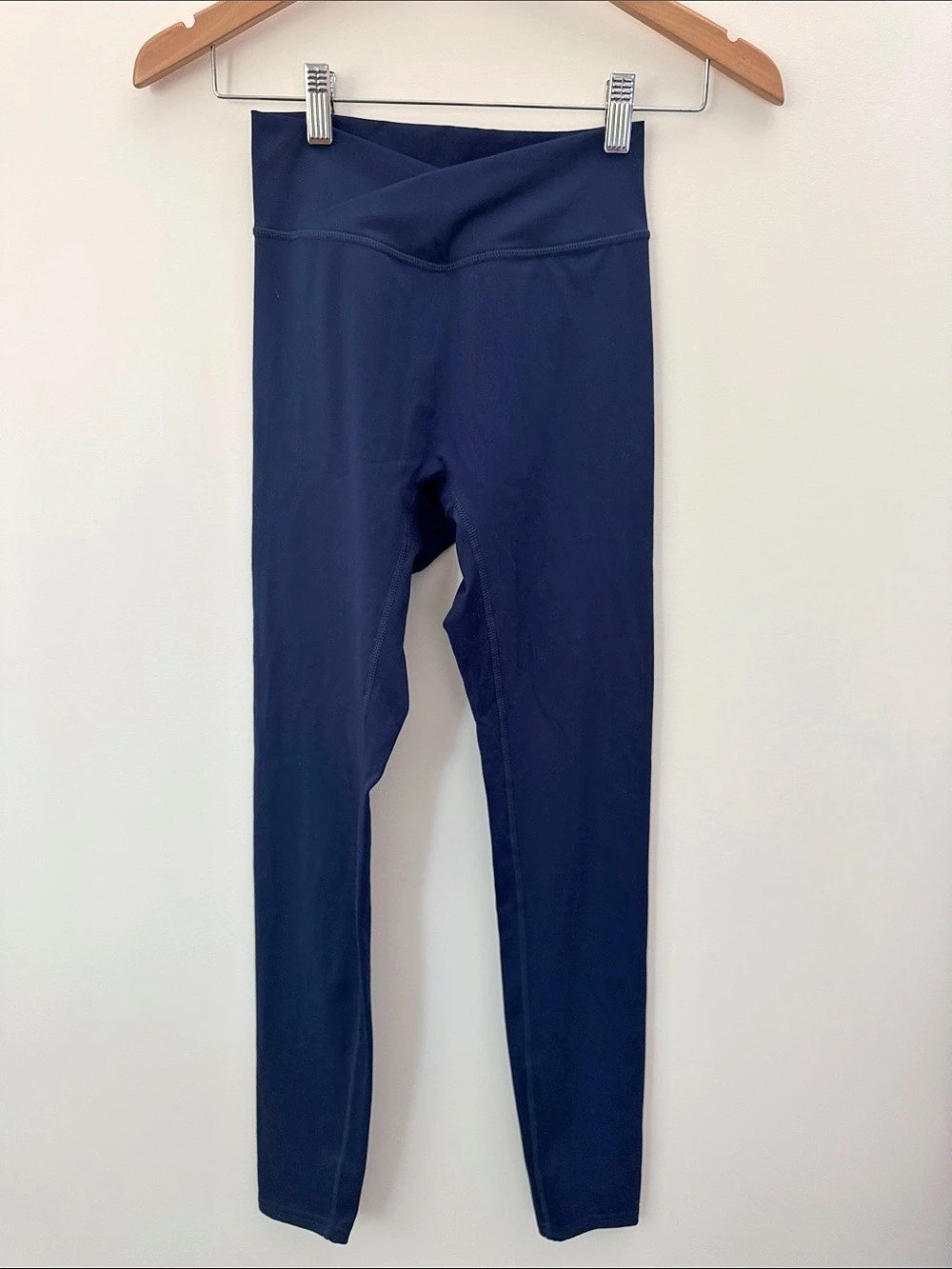 Four Three Seven Blue Leggings Size Small Like New